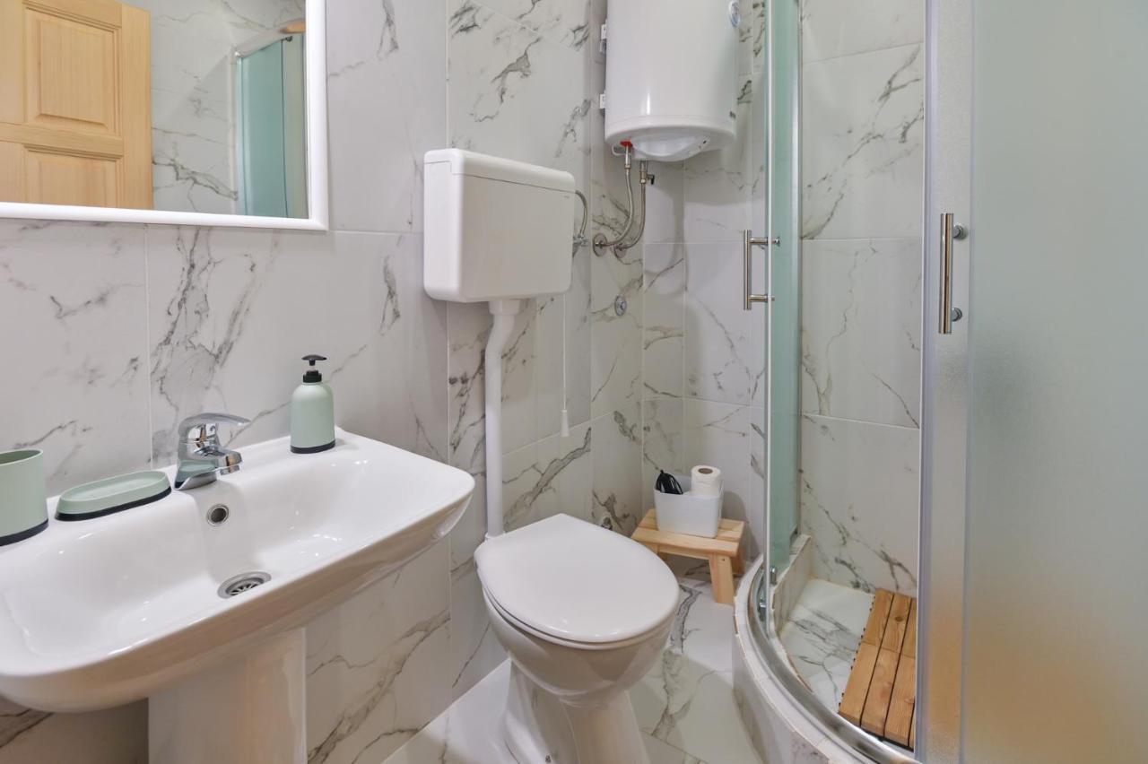 Apartamento Neva Sobe Sa Pogledom Na Planine Mokra Gora Exterior foto